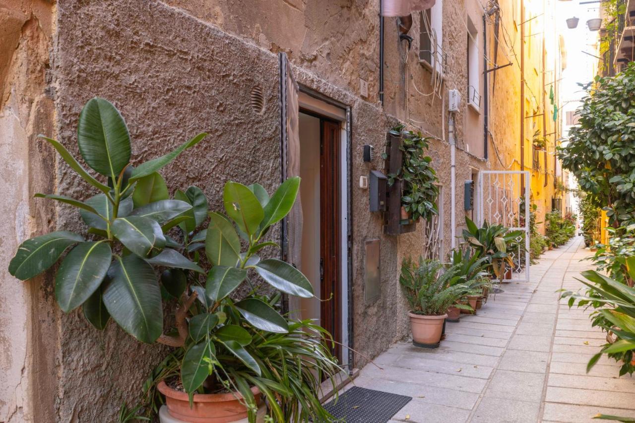 Casa Vacanze Nel Cuore Di Cagliari Exterior photo